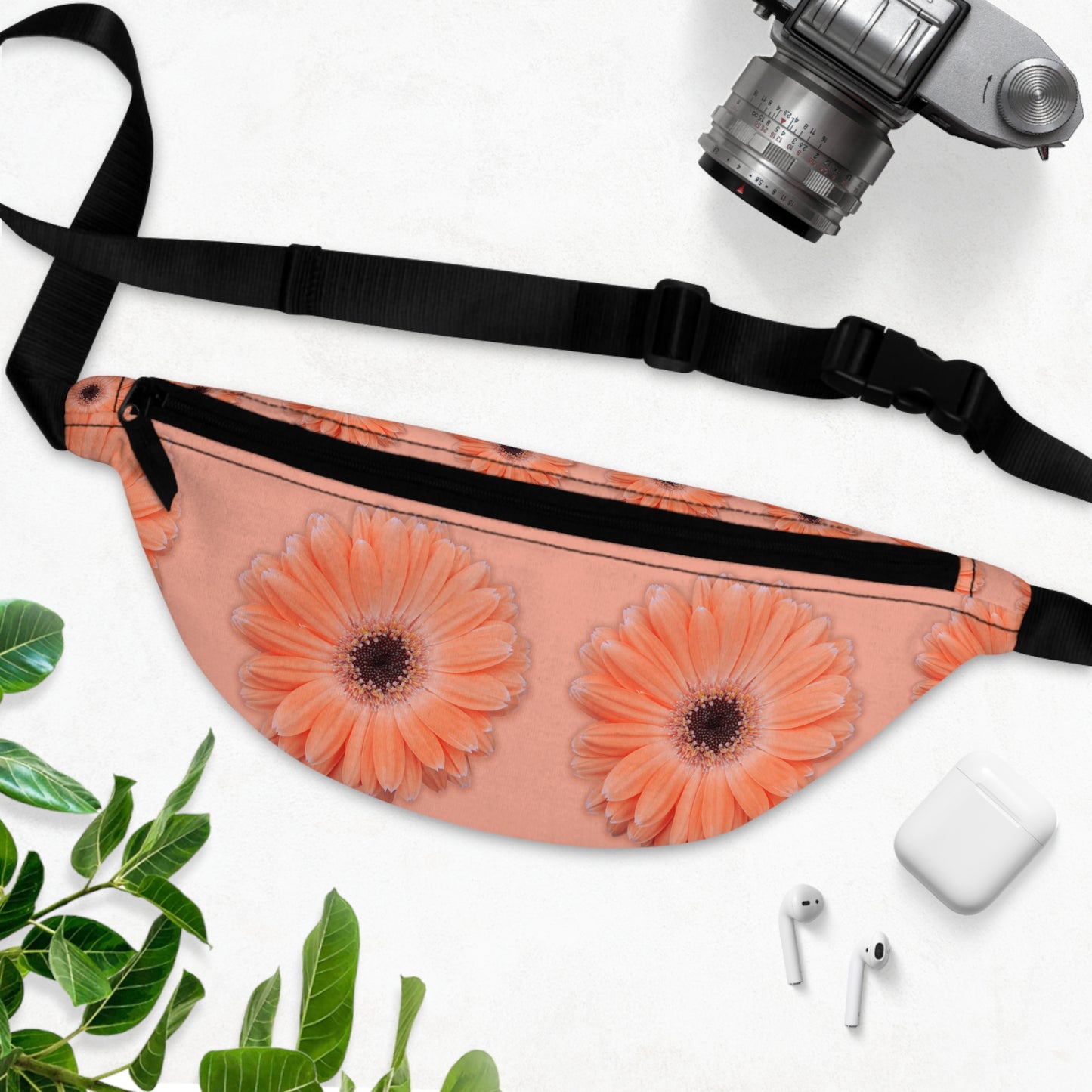 Marmalade Gerber Daisy Small Crossbody Bag for