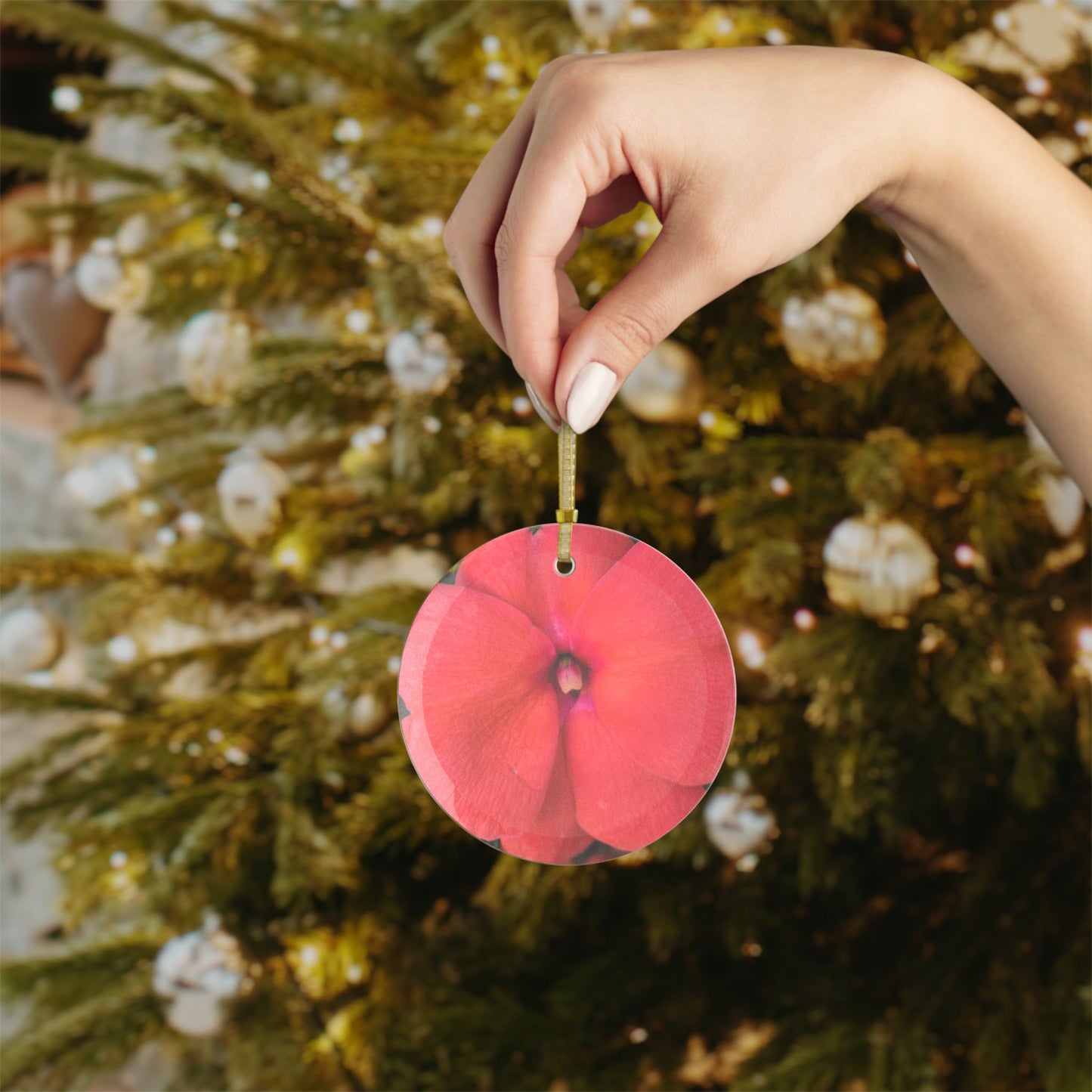 Flora Glass Ornaments| Ornament Keepsake| Holiday Ornament| Gifts| Nantucket| Christmas Gifts| Holiday Accessories|